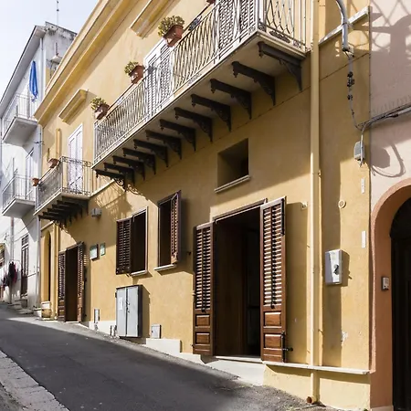 Visitsicilia Le Magnolie * Кастелламмаре-дель-Голфо