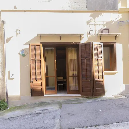 Visitsicilia Le Magnolie Апартаменты *